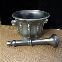 VINTAGE BRASS CAST METAL SERPENT MORTAR WITH PESTLE